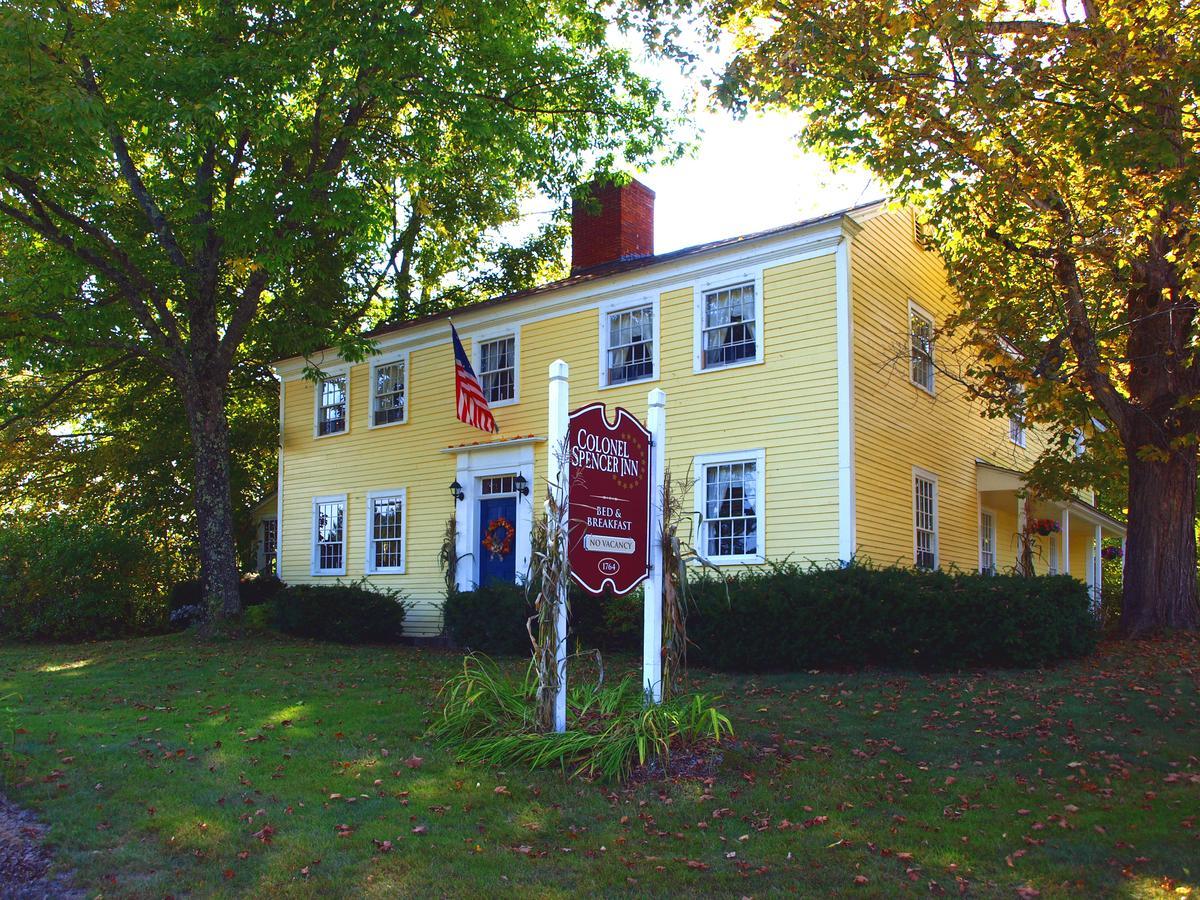 Colonel Spencer Inn Campton Luaran gambar