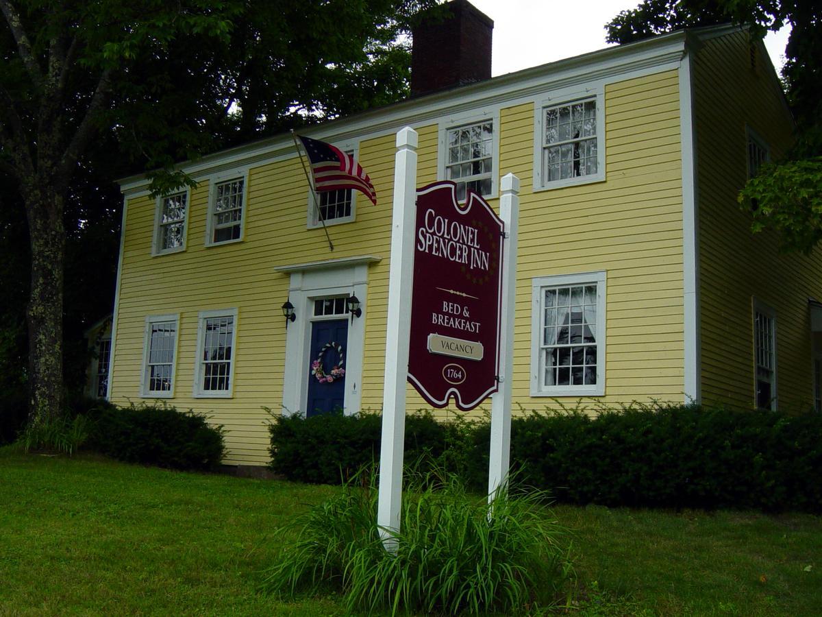 Colonel Spencer Inn Campton Luaran gambar